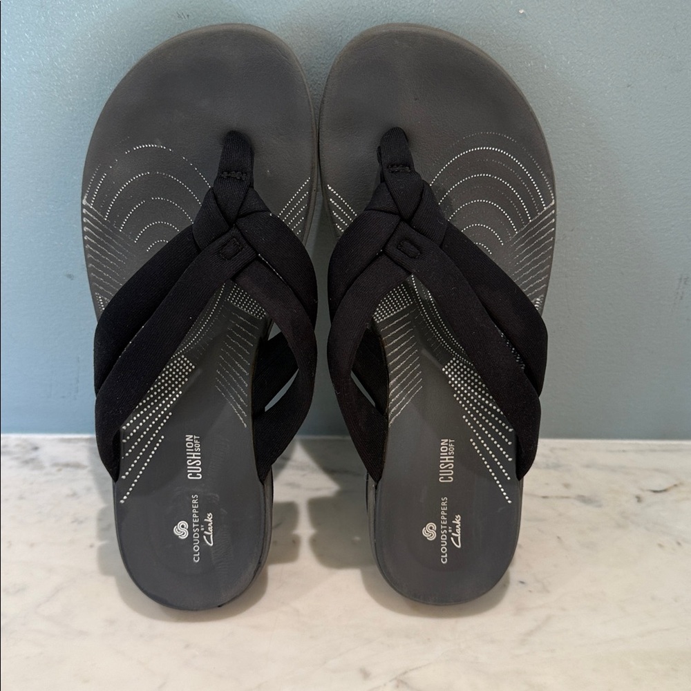 Clarks Cloudsteppers Black Sandals, size 7